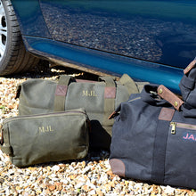 Load image into Gallery viewer, Waxed Cotton Washbag